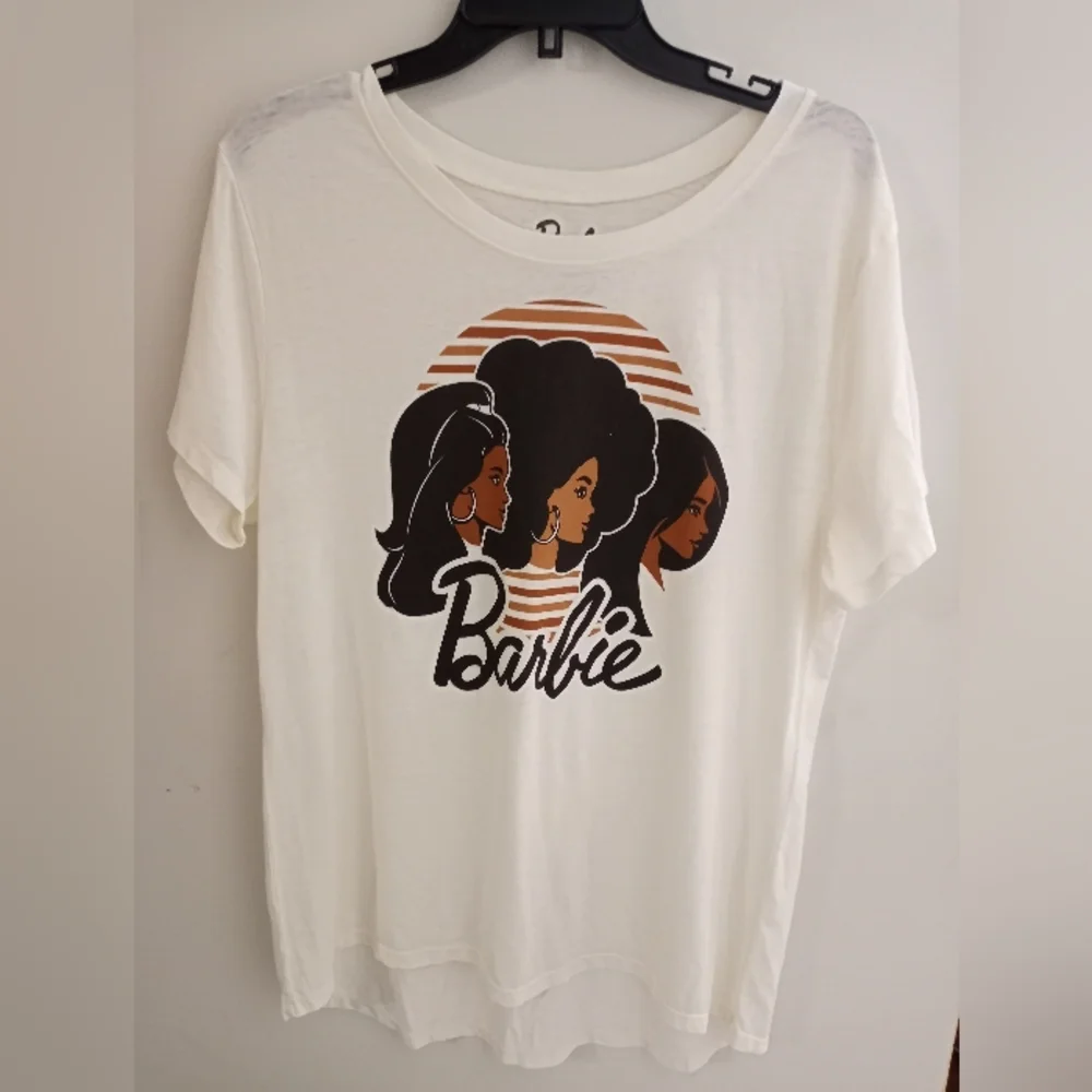 NWT 2XL Barbie Shirt - Picture 1 of 1